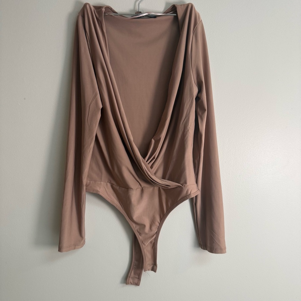 AKIRA Chic Brown Long Sleeve Bodysuit